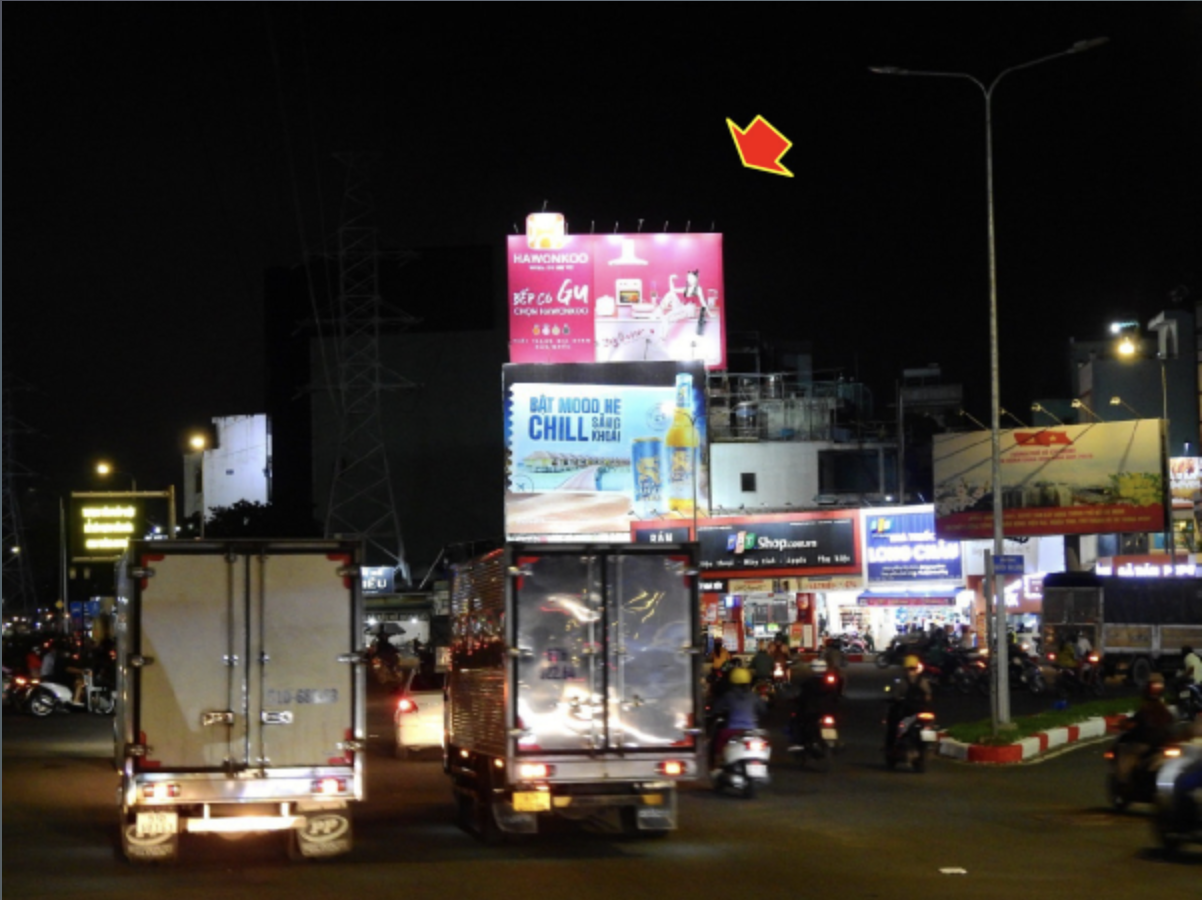 1 Sided Horizontal Wall-mounted Pano Billboard tại 26 Phan Thuc Duyen, Tan Son Nhat Ward, Ho Chi Minh City