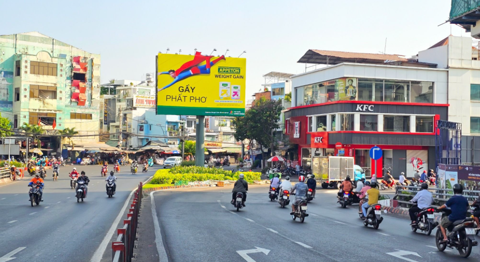 Billboard Tiểu đảo cầu Chà Và (đường Cao Xuân Dục), Quận 8, Tp. Hồ Chí Minh