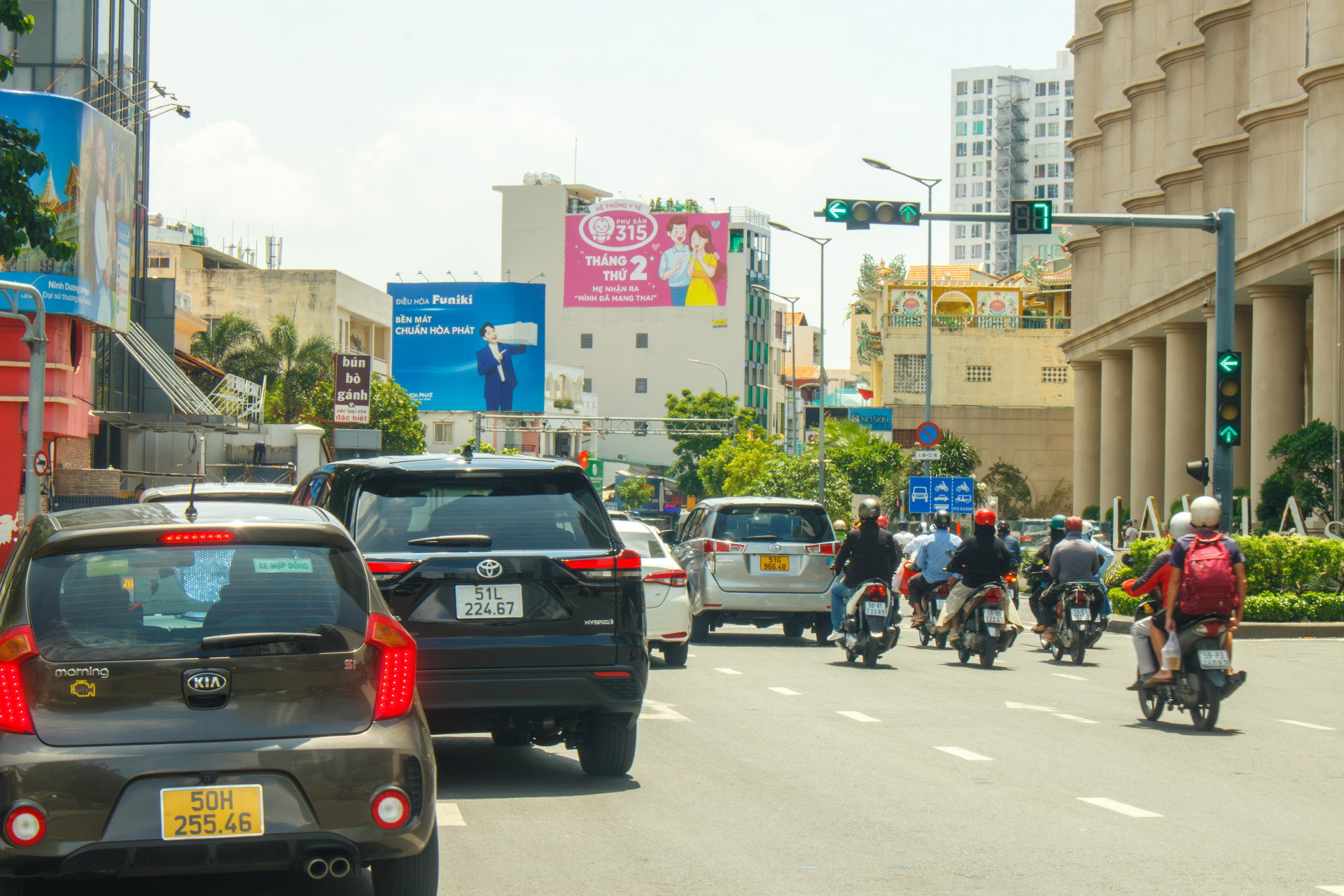 Billboard Lý Chính Thắng - Nam Kỳ Khởi Nghĩa, Quận 3