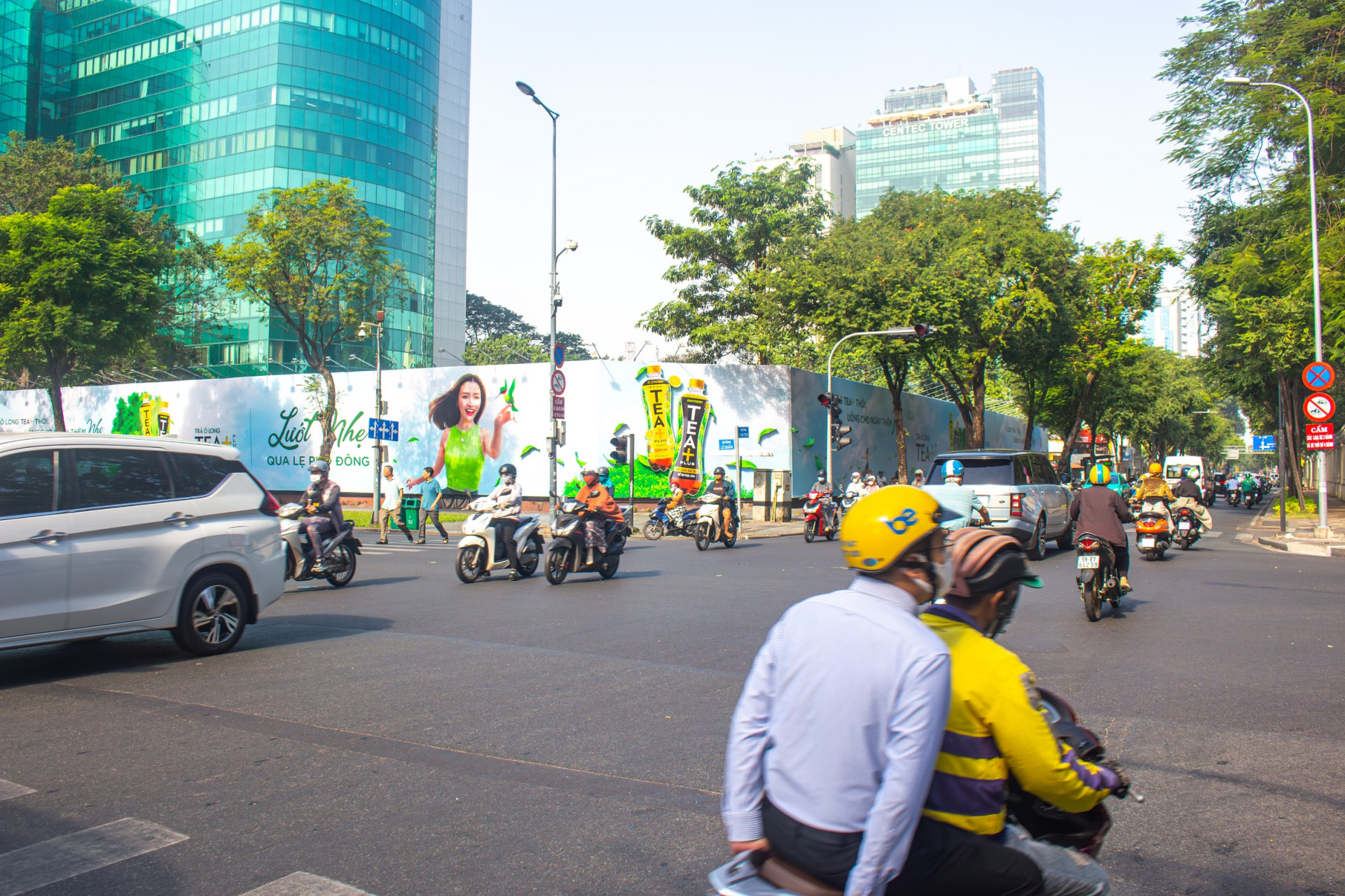 Billboard Hàng rào Lê Duẩn – Hai Bà Trưng, Quận 1