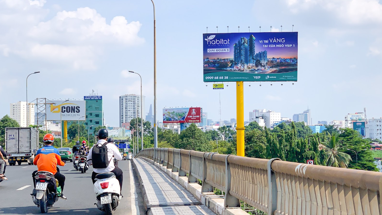 Billboard Cầu Bình Triệu (trụ 3)