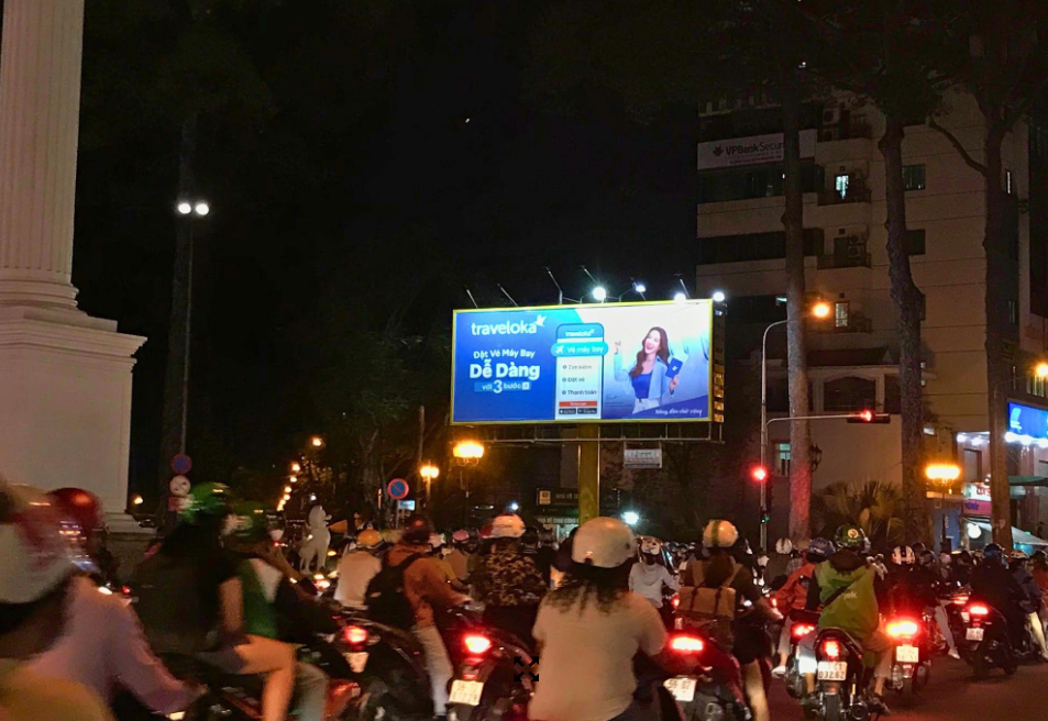 Billboard Vòng xoay Nguyễn Chí Thanh - Ngô Gia Tự (Công viên Dân Ước), Quận 5, TP. HCM
