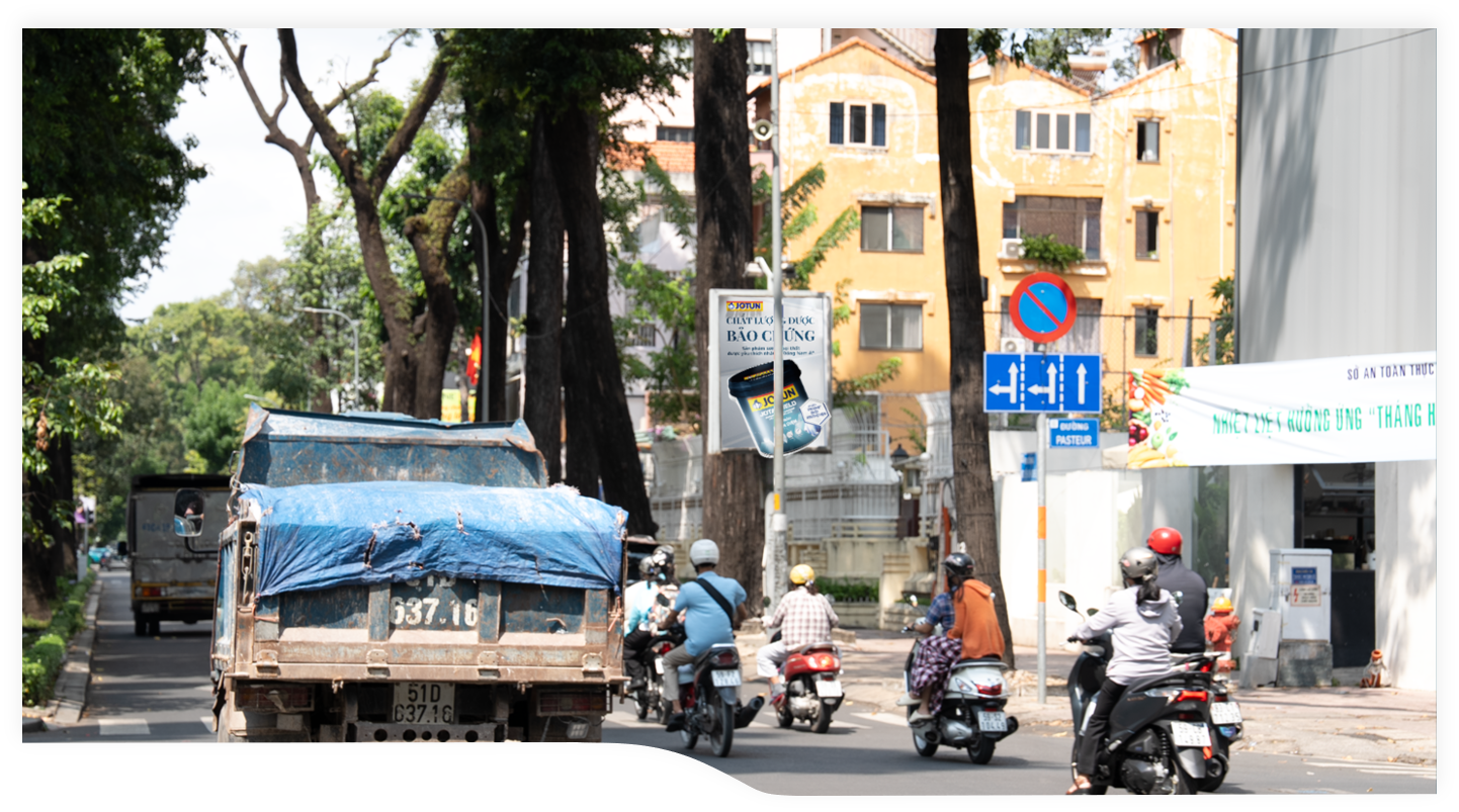 Billboard Nguyễn Đình Chiểu, Quận 3 (4 trụ)