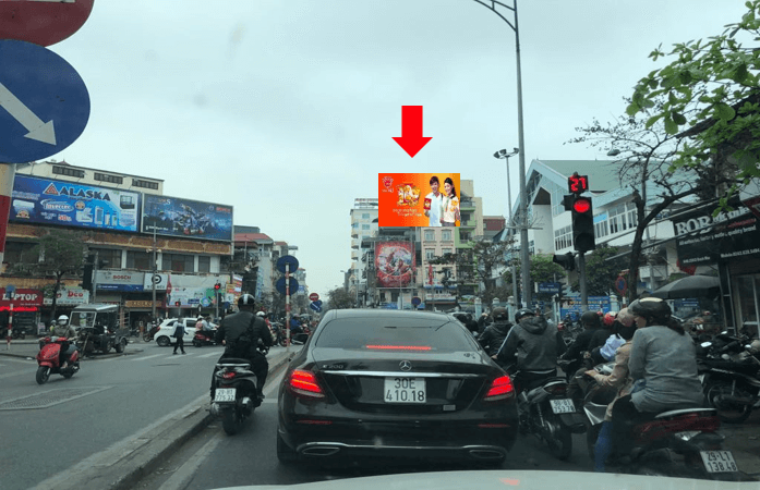 Bảng quảng cáo ngoài trời ngã tư Lê Thanh Nghị – Bạch mai – Thanh Nhàn, quận Hai Bà Trưng, Hà Nội