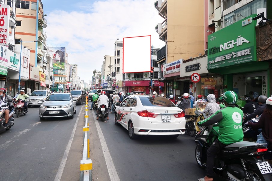 Bảng quảng cáo ngoài trời 443 Hai Bà Trưng, quận 3, Hồ Chí Minh