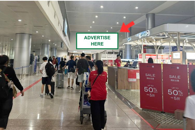 1 Panel Horizontal Light Box Billboard tại Tan Son Nhat International Airport, Tan Son Hoa Ward, Ho Chi Minh City (Terminal 2 International Arrival Hall)