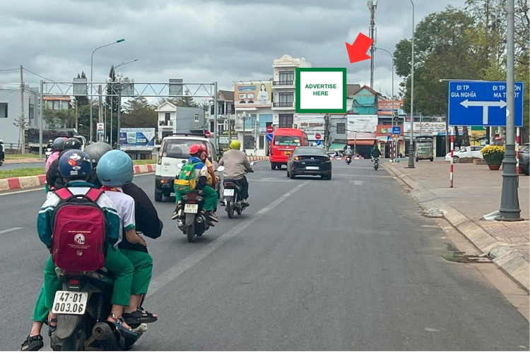 1 bảng quảng cáo treo tường nằm ngang tại 36 Lê Duẩn, phường Buôn Ma Thuột, Đắk Lắk (Ngã ba Lê Duẩn – Võ Nguyên Giáp)
