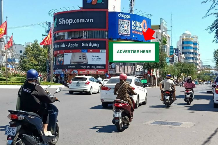 1 bảng quảng cáo treo tường nằm ngang tại số 6 đường Thái Nguyên, phường Tây Nha Trang, Khánh Hòa (Vòng xoay Thái Nguyên, vị trí bảng dưới)