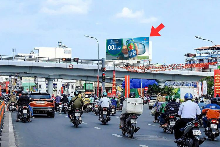 1 bảng quảng cáo ốp tường tại 254 Phạm Ngũ Lão, Phường Hạnh Thông, TP. Hồ Chí Minh