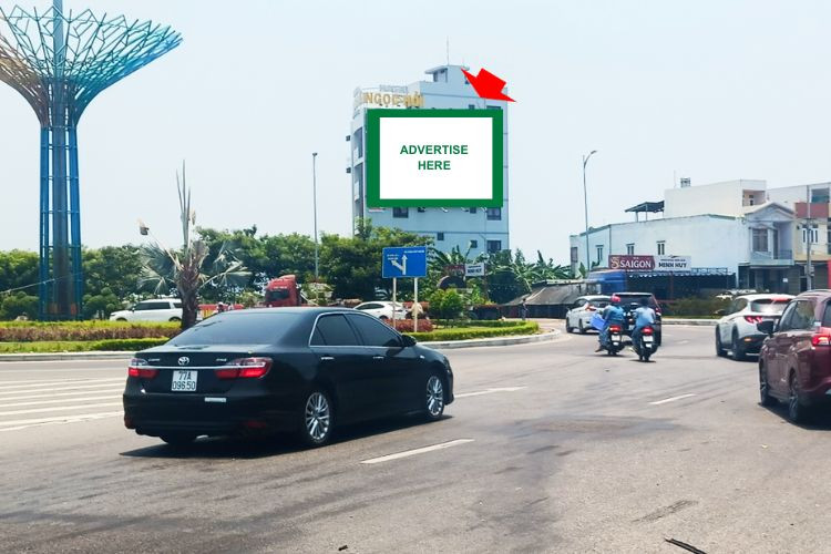 1 bảng quảng cáo treo tường nằm ngang tại 02 Ngọc Hồi, phường Quy Nhơn, Gia Lai (Vòng xoay Đống Đa)